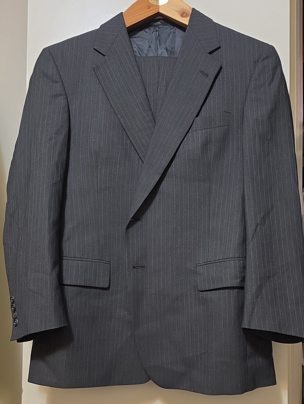 Hart Schaffner Marx Gray Blue Pinstripe Men's Suit 42PT, 39x29 Suit